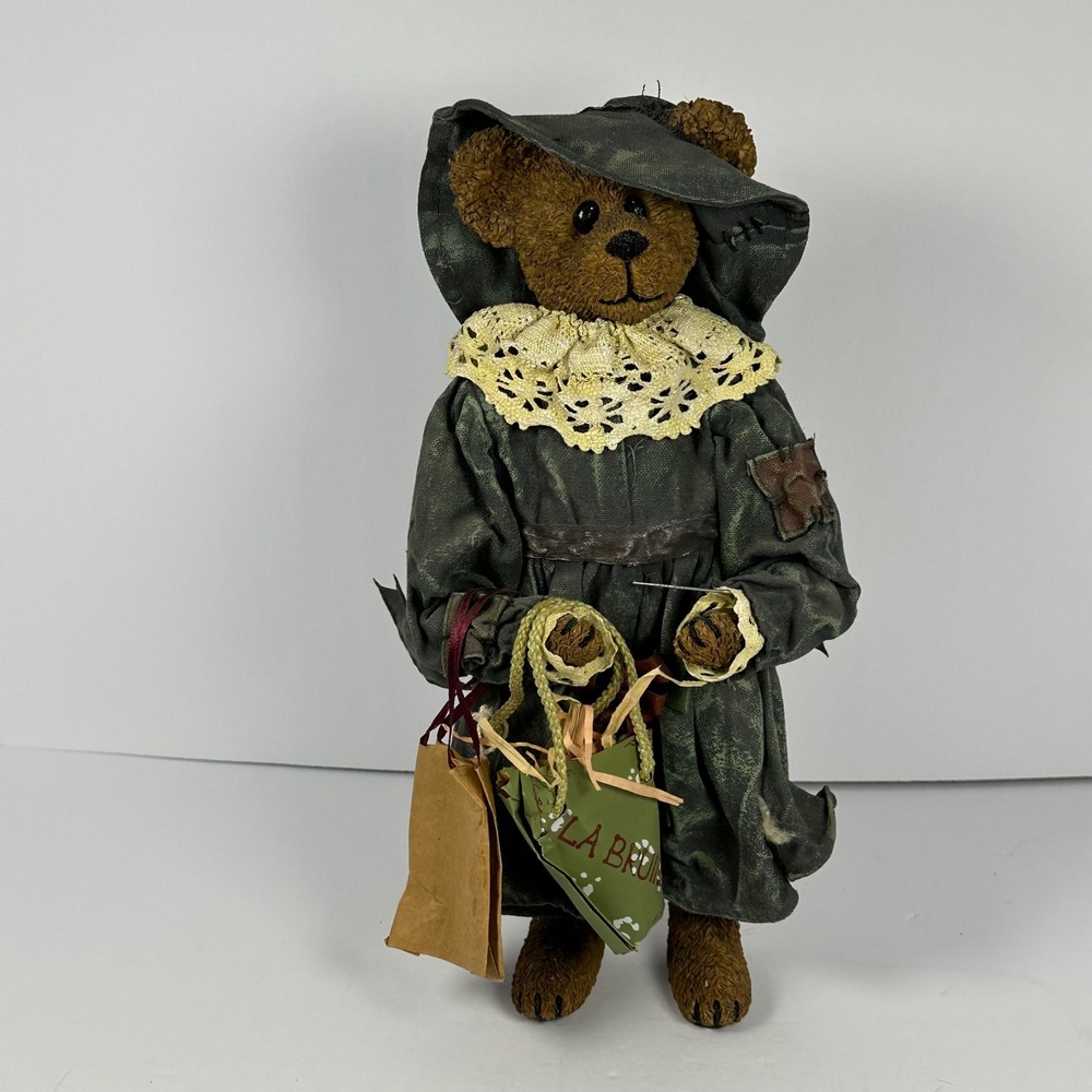 Charming Scarecrow Bear with Shopping Bags Collectible‎ Figurine Decorative